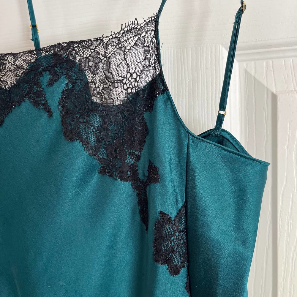 Victoria’s Secret• Lace Appliqué Satin Slip Chemise - Picture 6 of 13